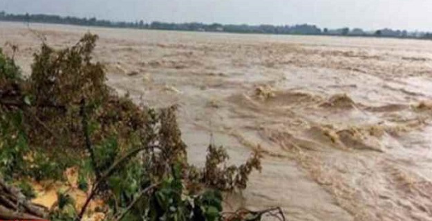 پٹنہ میں گنگا ندی خطرے کے نشان سے اوپر، نشیبی علاقوں میں سیلاب جیسی صورتحال