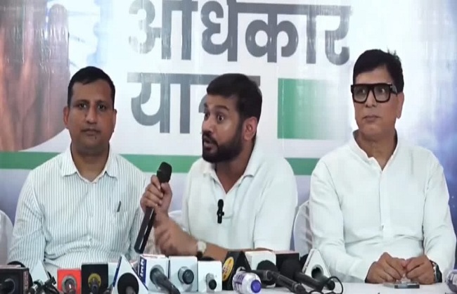 صرف ووٹ ہی نہیں، الیکشن کمیشن بھی چوری ہوگیا : کنہیا کمار / سنجے یادو