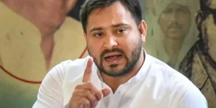 کم فرق سے ہار جیت والی نشستوں سے ووٹروں کے نام ہٹانے کی کوشش: تیجسوی