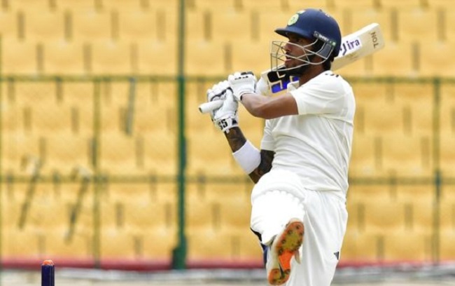 کاونٹی چیمپئن شپ میں ہندوستانیوں کا جلوہ : تلک ورما نے ہیمپشائر کے لیے سنچری بنائی